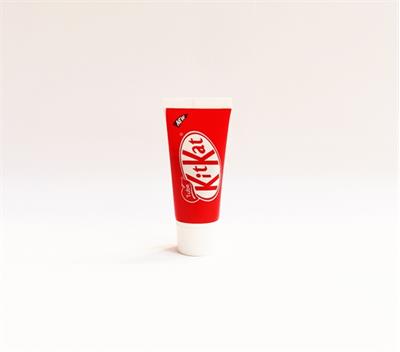 شکلات کیت کت تیوپی